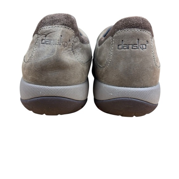 Dansko Celeste Vibram Suede Leather Women’s tan Slip-On Loafers Sz EU 40(9.5-10) - Picture 2 of 8